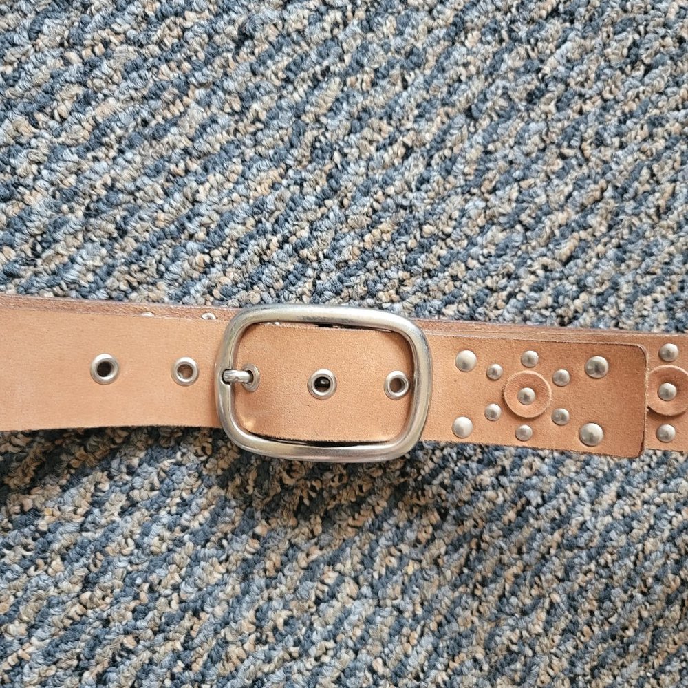 Buckle Studded Leather Belt 1939 Size XL Like New Condition